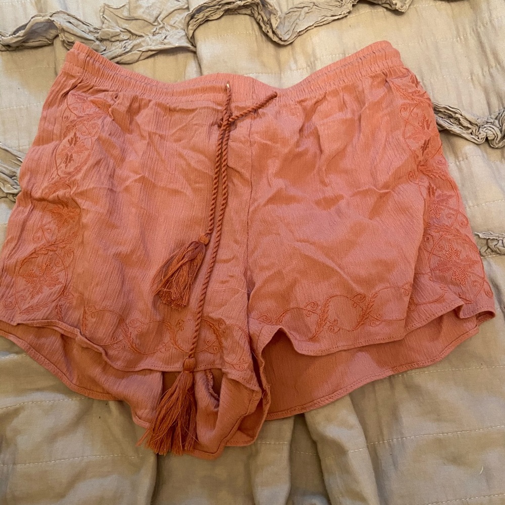 Meduim pink shorts- Love tree